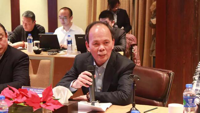 从包工头到华南五虎，如今拿出200亿来救恒大，这位隐形富豪火了