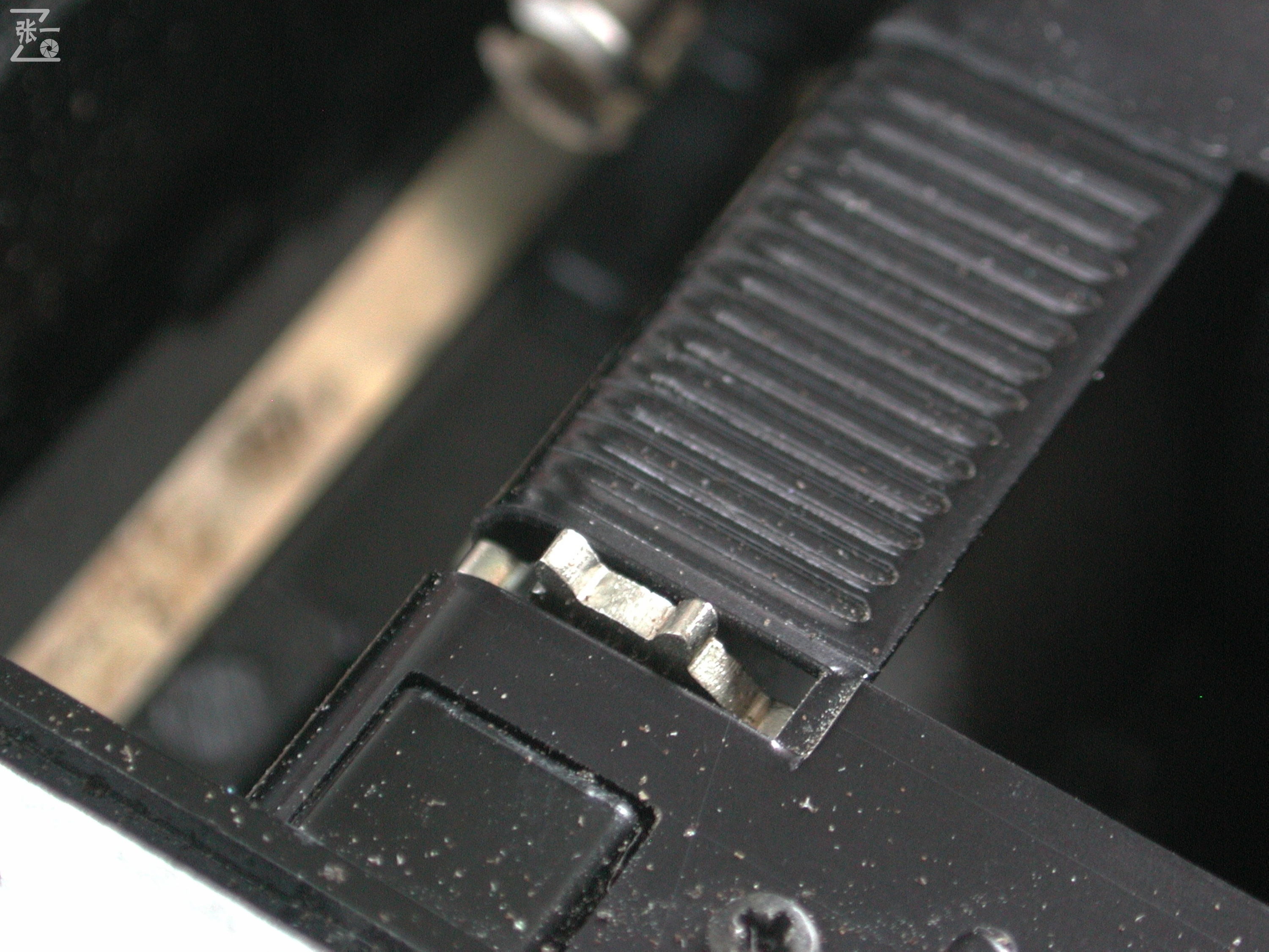 柯达最后一款发条过片的旁轴相机：Kodak Motormatic 35R4