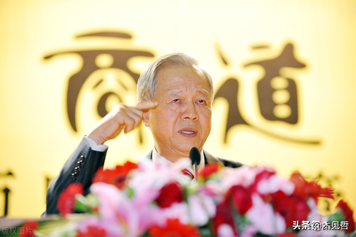 打坐后发现做这个可赚钱，一部手机就可以做的自媒体，适合普通人