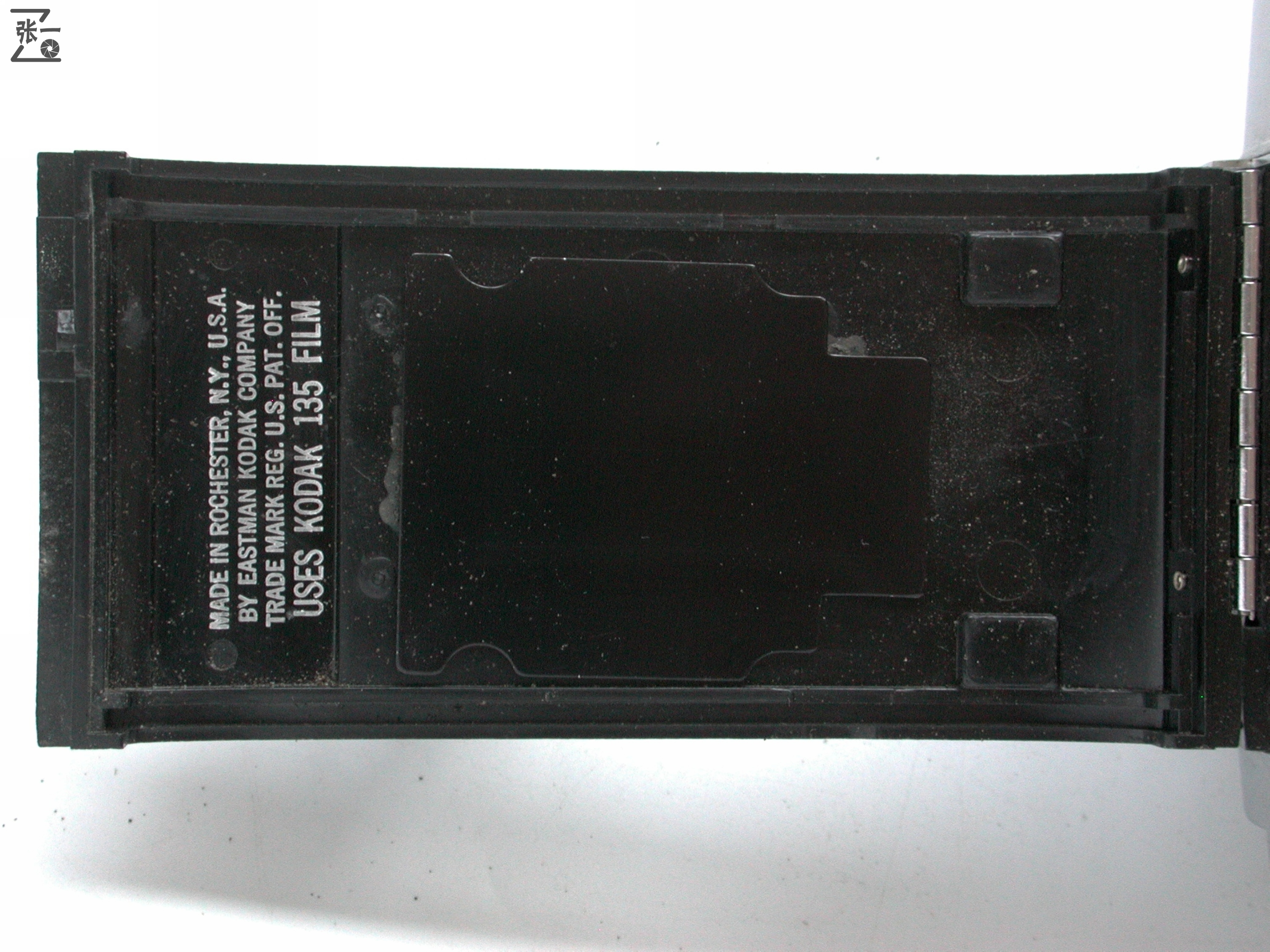 柯达最后一款发条过片的旁轴相机：Kodak Motormatic 35R4