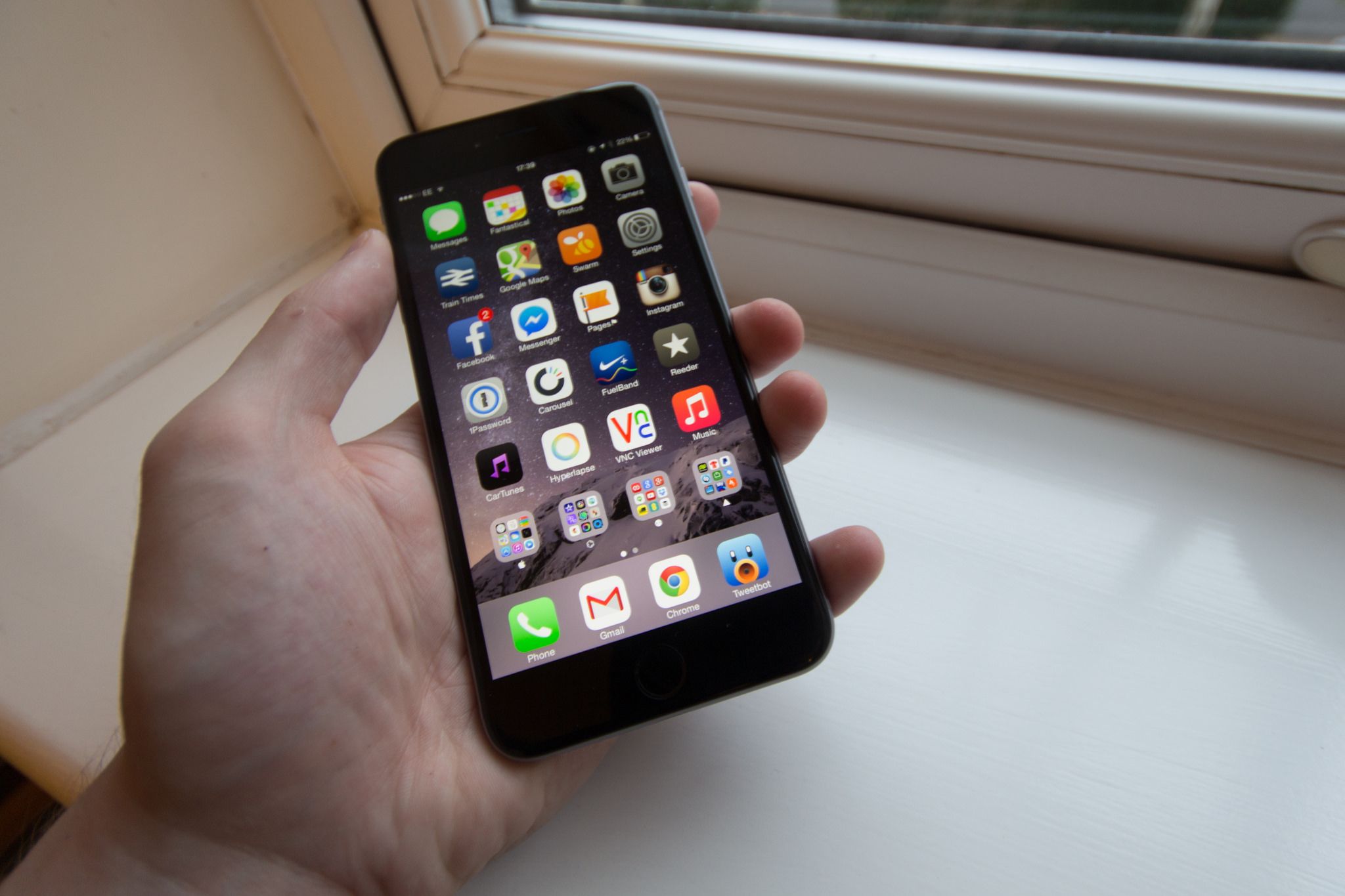 五年的旗舰机iPhone 6，如今当作主力机，勉强“够用”？