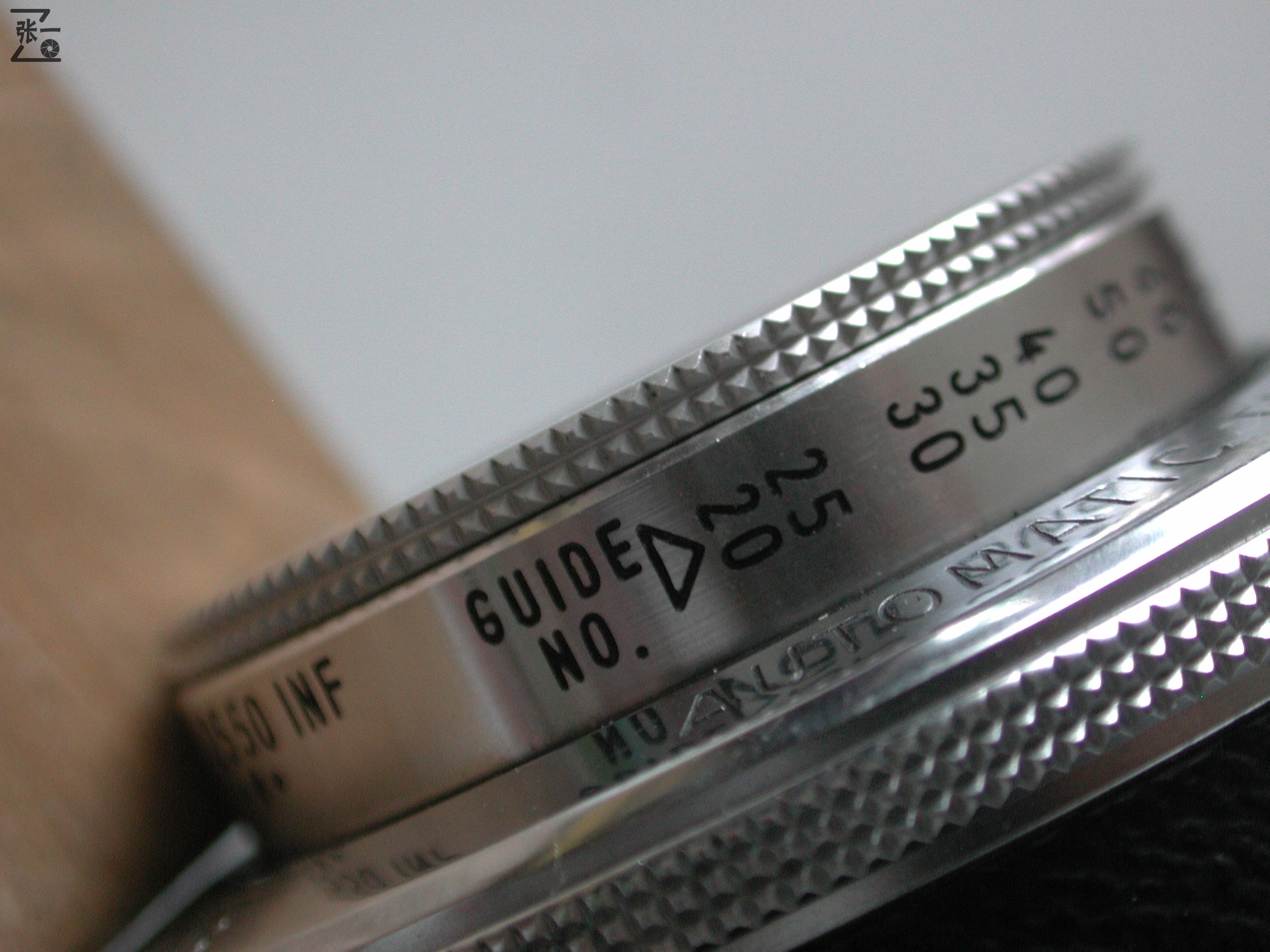 柯达最后一款发条过片的旁轴相机：Kodak Motormatic 35R4