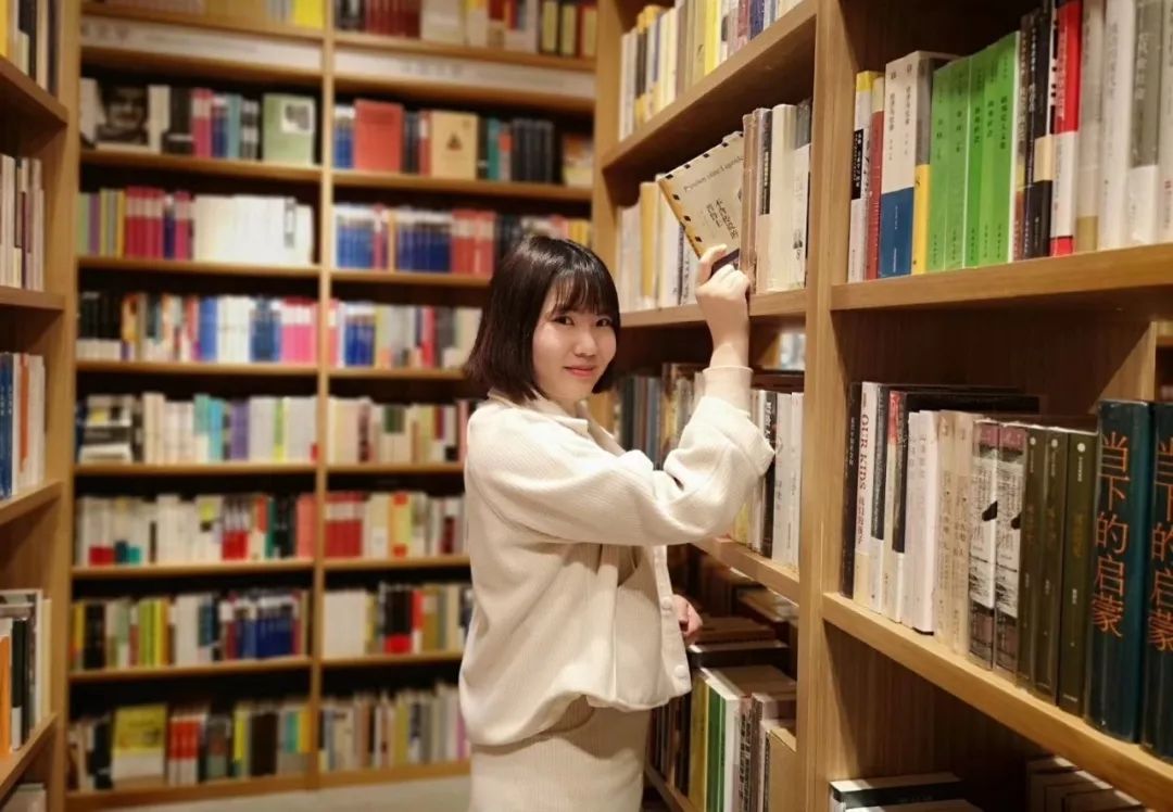 “宅家15天，挣了3万块”那些会写文案的人，活得实在太太太爽了