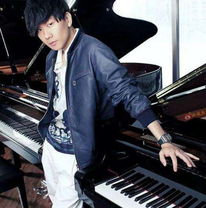 抖音十大神曲排行榜，第二首听曲第七首看字，最后一首无人不知！