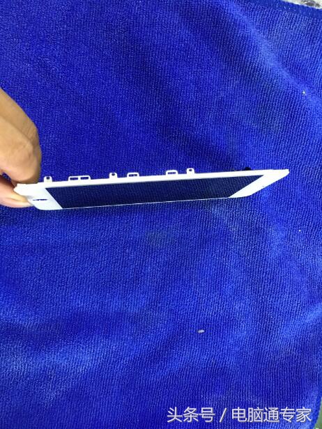 关于手机屏幕的一些事情，不要再傻傻的被手机店忽悠了！