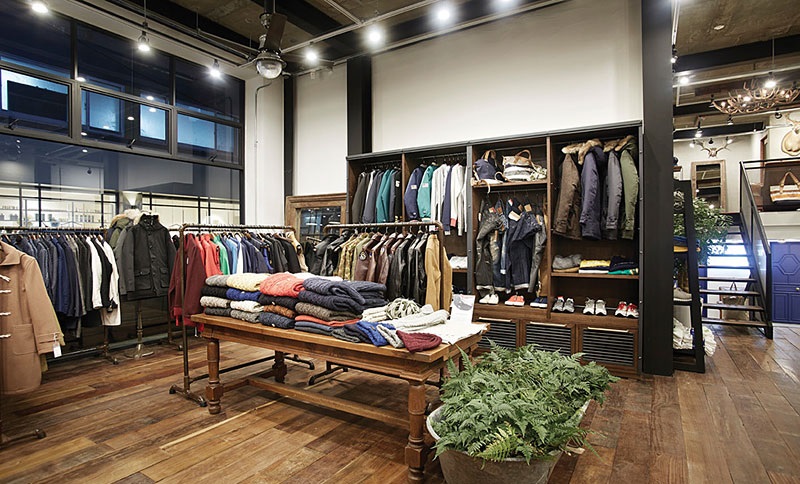 中年大叔开服装店受挫，最后用三招逆转生意，一年收入160万