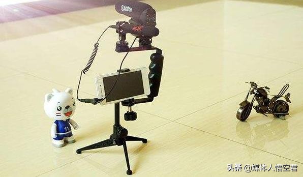 Vlog创作者必备的基本素质：用手机录制视频的实用技巧