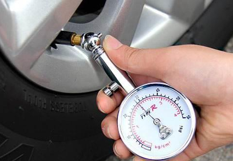 汽车胎压多少正常，所有车的胎压都要打到2.5吗？