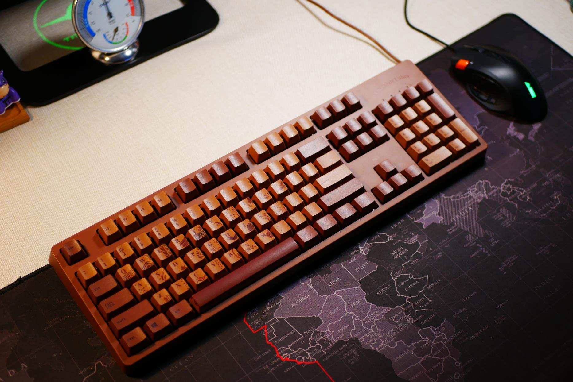 机械键盘中的王者？黑爵巧克力樱桃红轴机械键盘