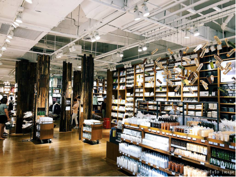 一条探店视频高达四百多万播放量，探店视频为啥这么火？