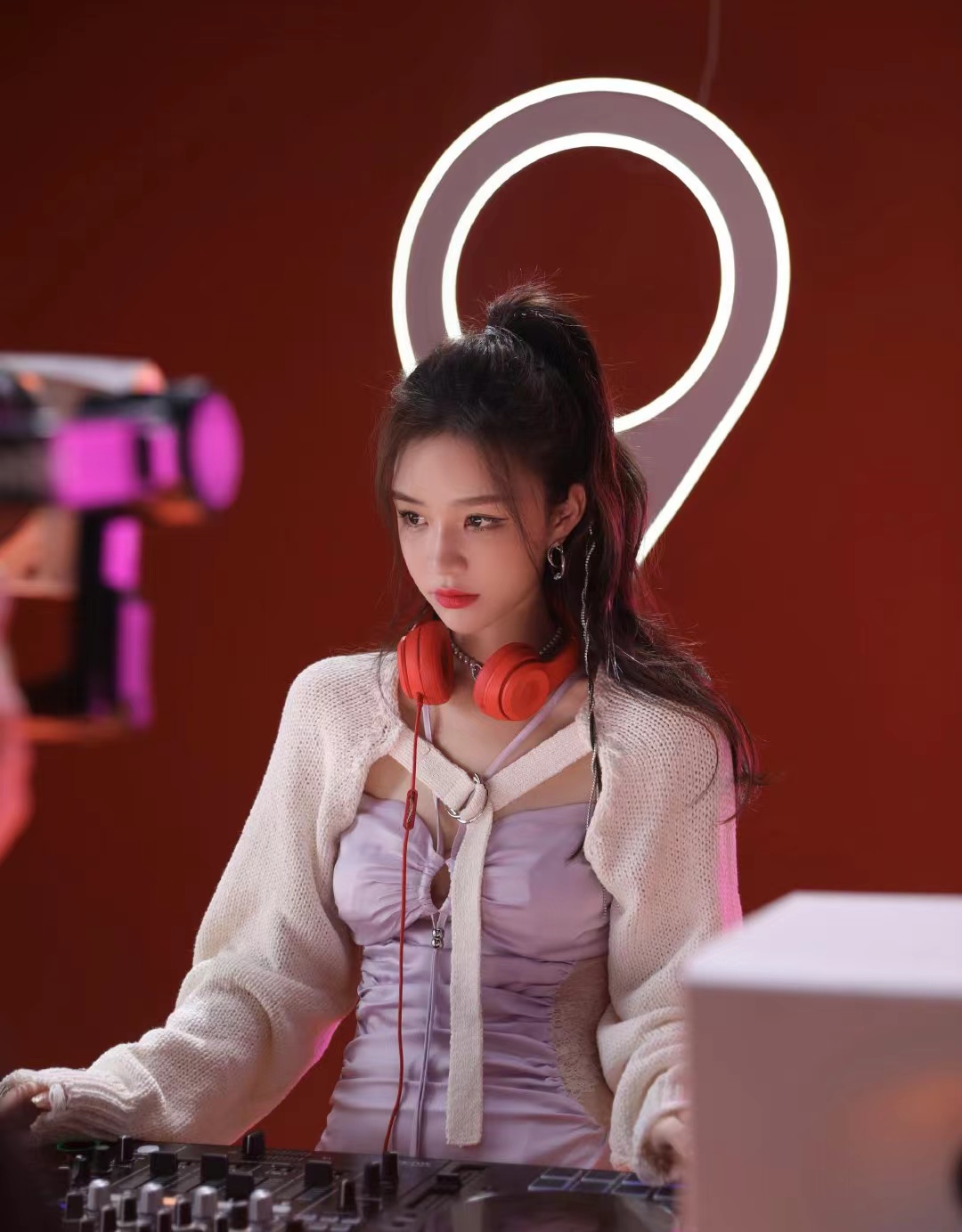 雪梨、林姗姗偷逃税，被重罚超9000万！旗下公司今年融资超亿元