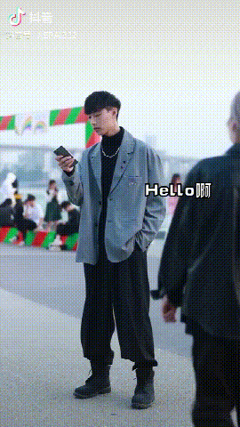 看了半年的抖音视频，我研究出这几条上热门的技巧