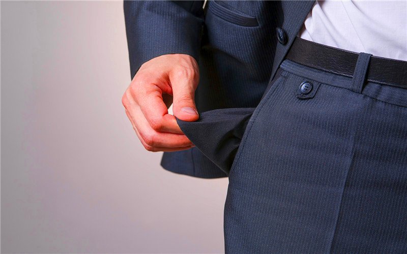 一个中年上班族，一心想辞职创业，没有资金怎么办？