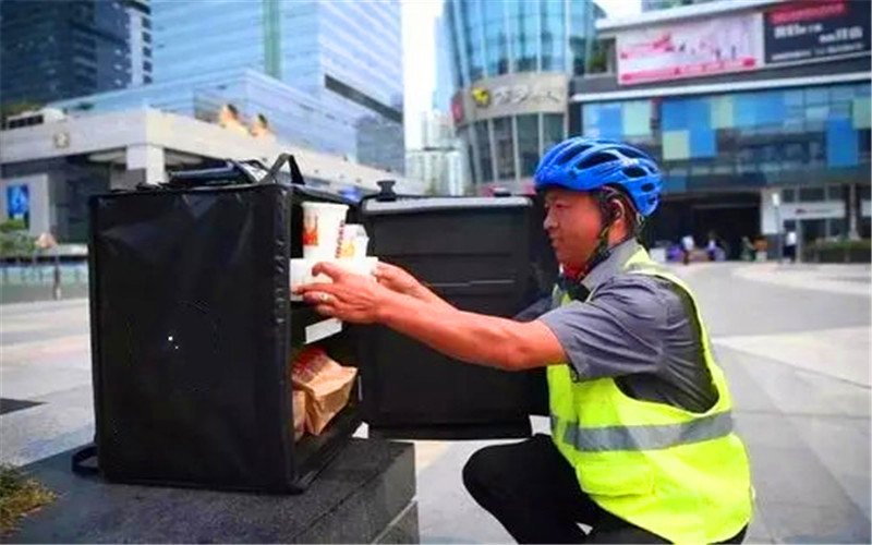 51岁的人失业2年，一直找不到事情做，干什么能月入5000元左右？