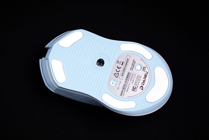 售价不足GPW的零头，达尔优EM901蓝牙2.4G双模鼠标冰晶蓝版开箱
