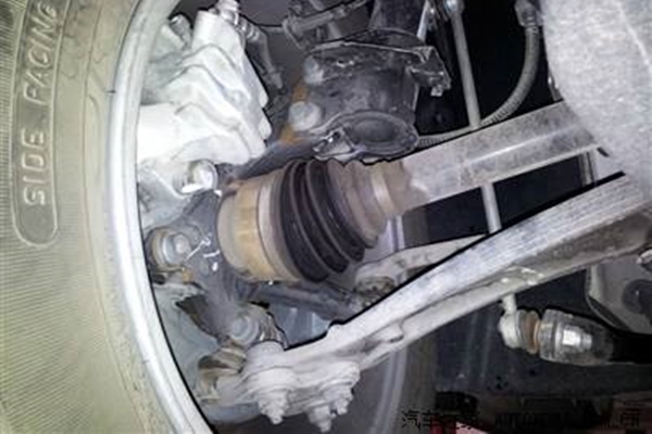 不要再抖了！常见的几种汽车抖动原因，不注意可能后果很严重