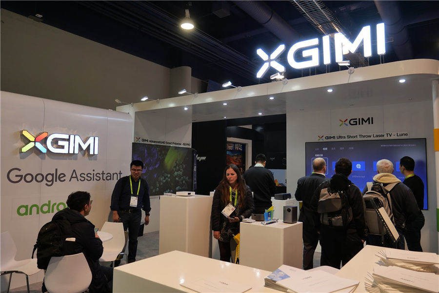 极米携4K无屏电视极光RS Pro亮相CES 2019