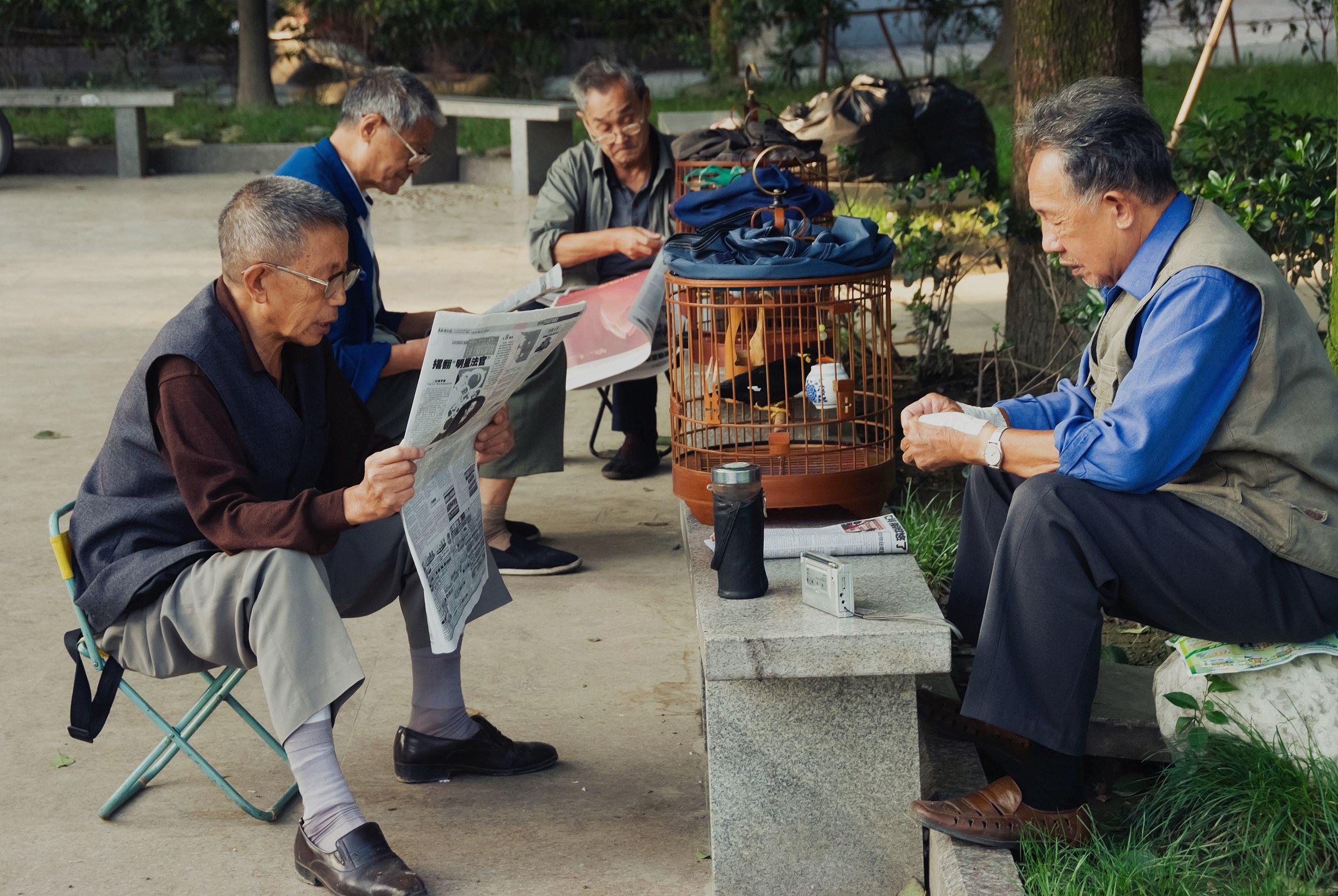又一打工“怪象”出现：工厂包吃住不去，送外卖风里雨里却被追捧