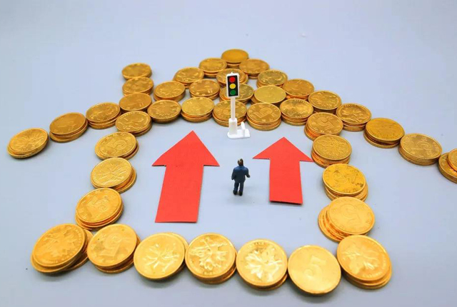 4大暴利行业，月入过万，一些人却看不上