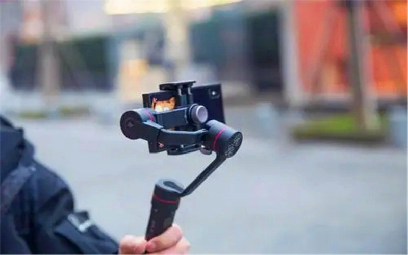 51岁的人失业2年，一直找不到事情做，干什么能月入5000元左右？