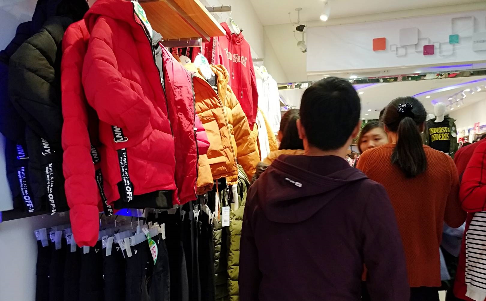 平平无奇的服装店，用一个方案锁定顾客24个月，一年盈利300万