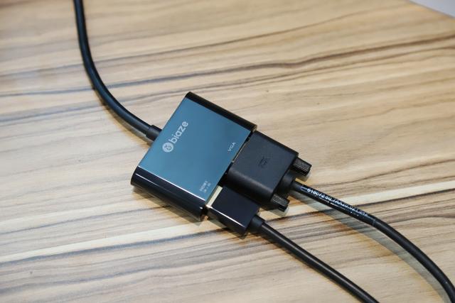 苹果本轻松接大屏，毕亚兹雷电接口转HDMI/VGA转换器评测