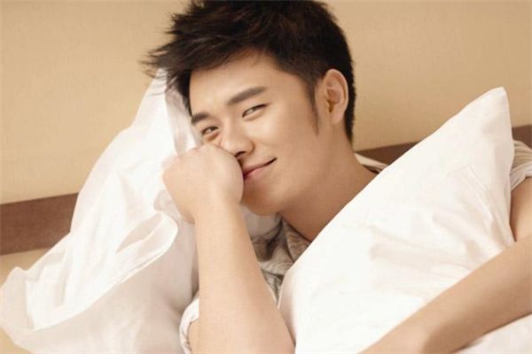 2020抖音十大人气主播排名，人民日报位列第一