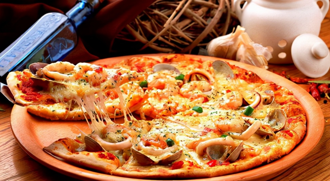 2022年披萨加盟选哪家，麦翁披萨助你快速盈利