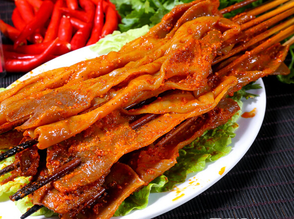 成都串串香之旅第一站：签香源砂锅串串香