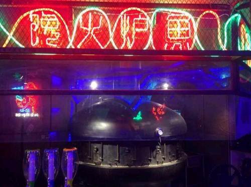 「探店」到底是什么让这个烤鱼店如此火爆？