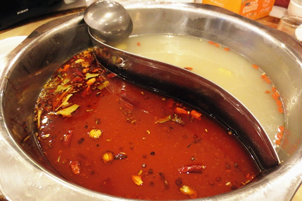 火爆榕城的正宗重庆串串香