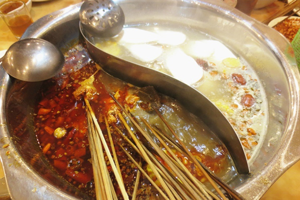 火爆榕城的正宗重庆串串香