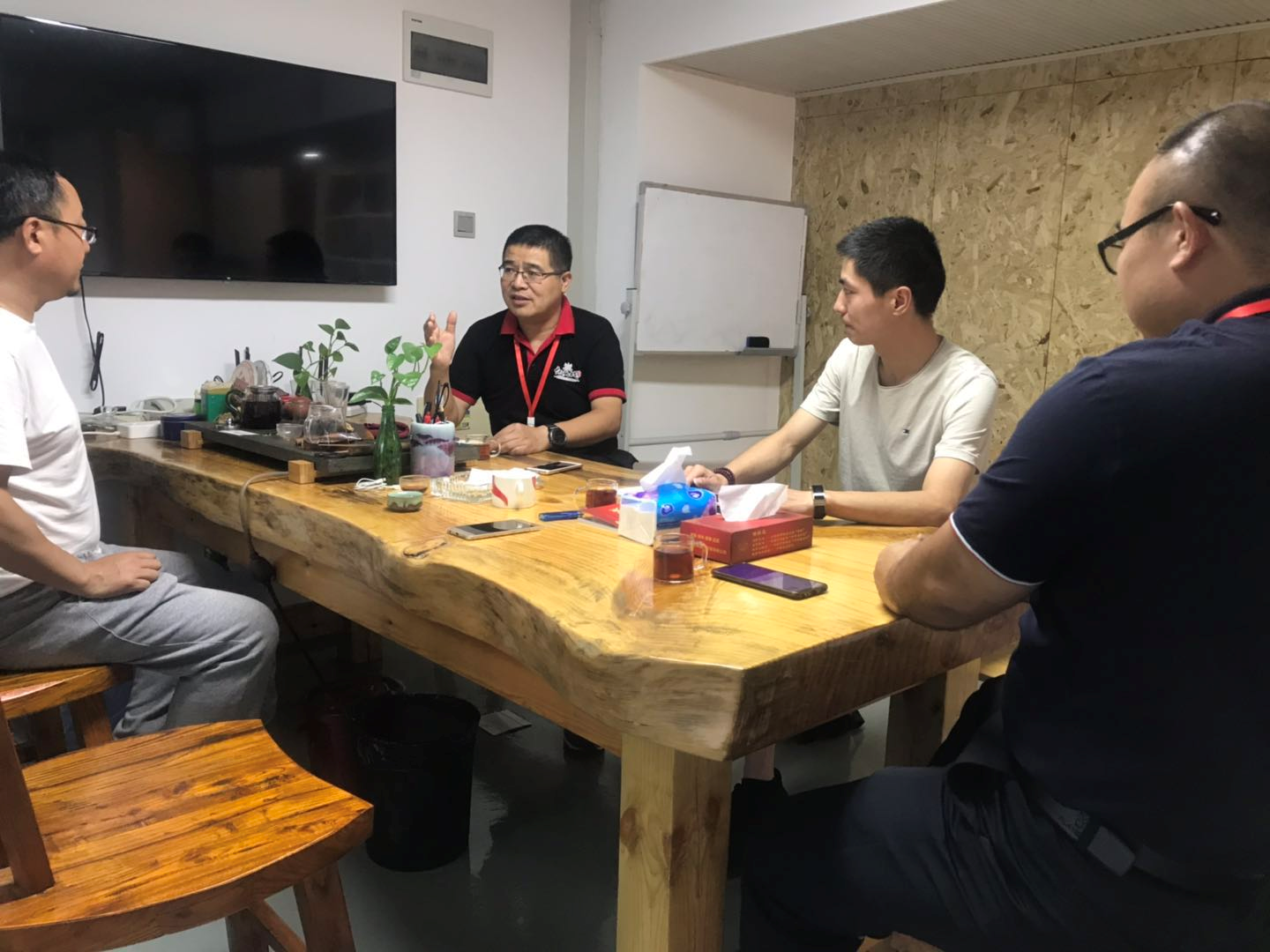 一条农资与合肥一公里品牌策划咨询有限公司达成战略合作