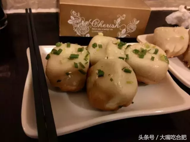 就算每天上班迟到，我也必须吃到这些生煎！