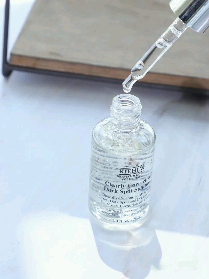 公认好用的精华榜单：科颜氏淡斑，雅诗兰黛维稳，欧莱雅性价比高