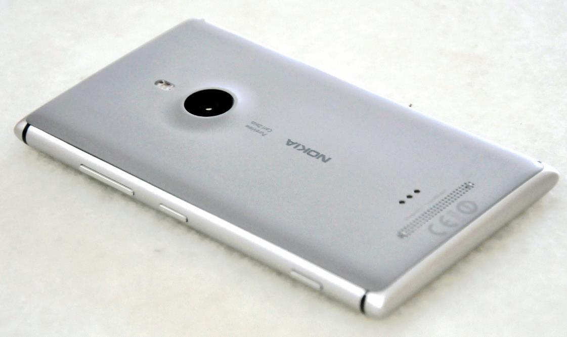 七年前的“最美诺基亚”，放在现在也不过时，期待能复刻