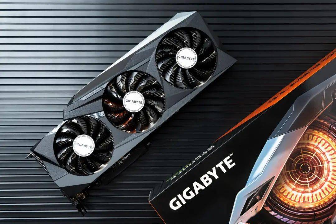 高端显卡需要多大电源？金牌750W搞不定，千瓦电源将成常态