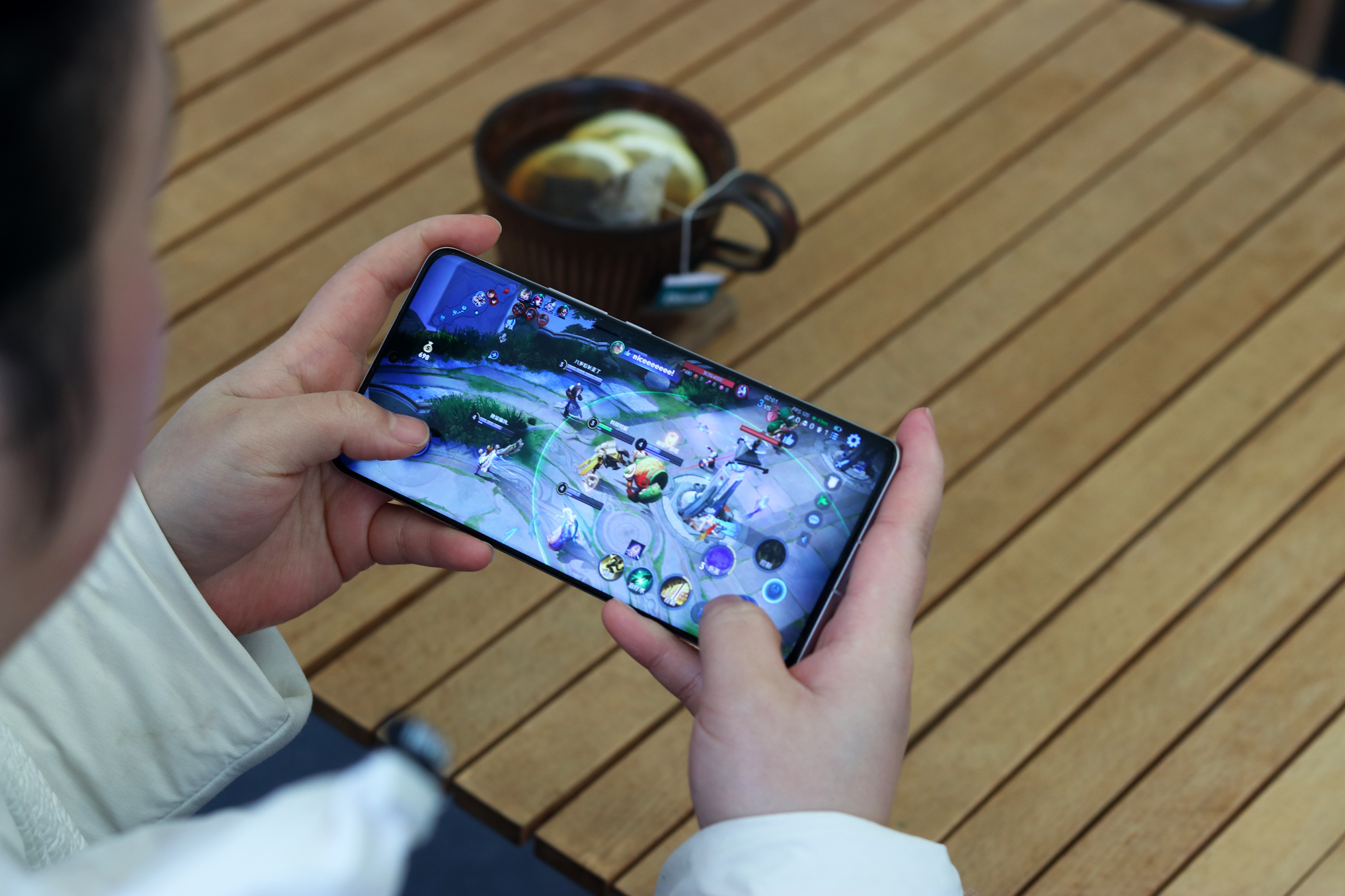 小米12系列上手体验，不吹不黑，真能打得过苹果吗？