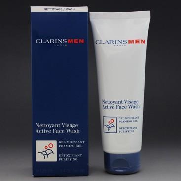 洗面奶推荐：能深入毛孔控油祛痘带走深层油脂污垢，清洁力非常好