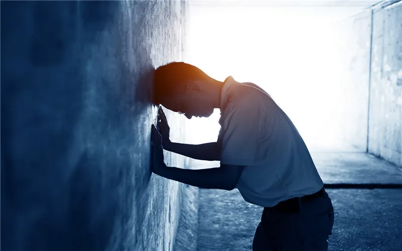 当前社会上的负债者，为什么许多人不怕被起诉呢？原因很简单