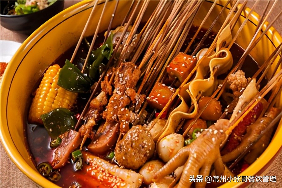 想开一家麻辣烫店，大概需要多少钱？