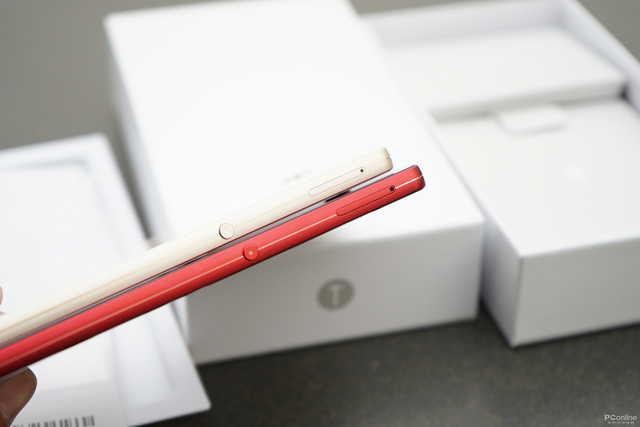 坚果3评测：轻薄长续航全面屏 售价1299元起