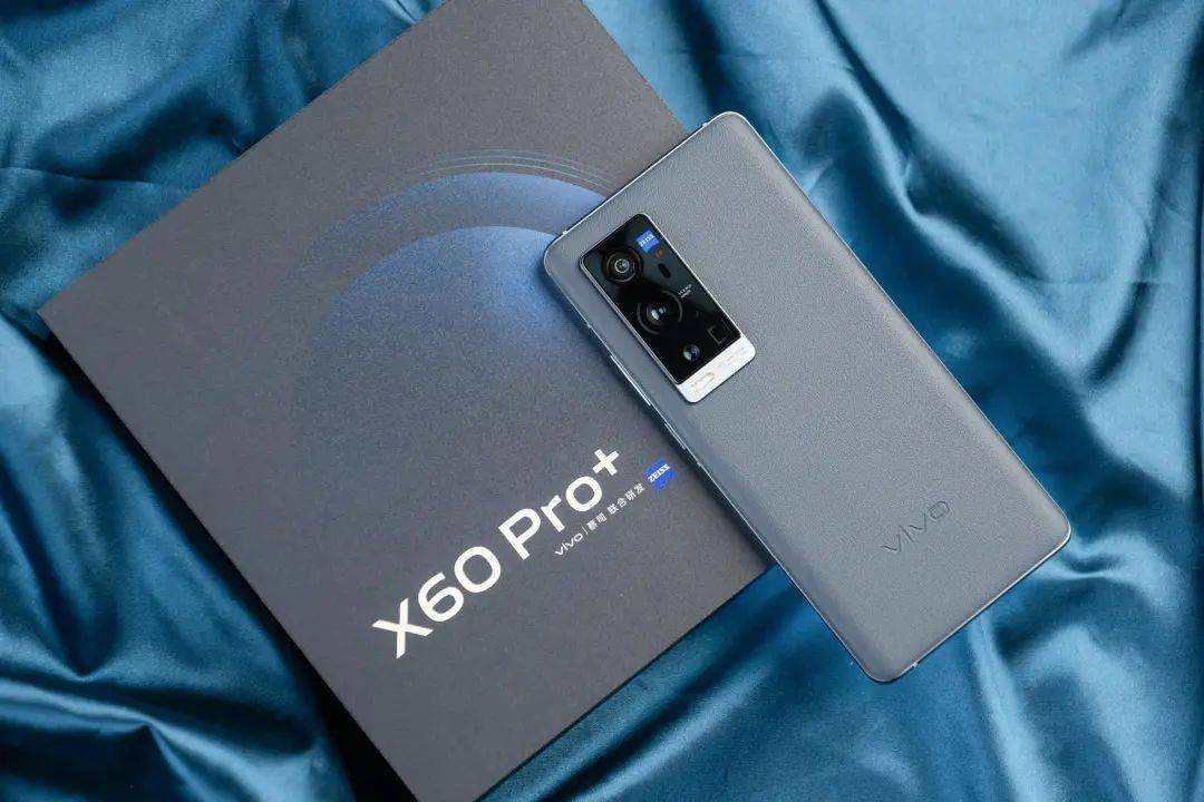 手机拍照爱好者看过来，2021年拍照性能最强4款手机，序号即排名