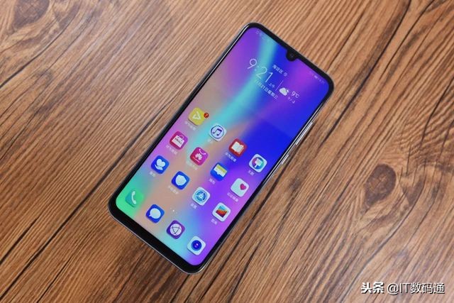 荣耀10青春版值得买吗？荣耀10青春版评测