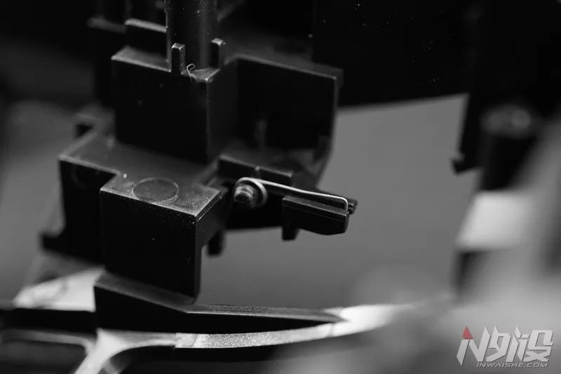 罗技G502 LIGHTSPEED无线游戏鼠标拆解分享