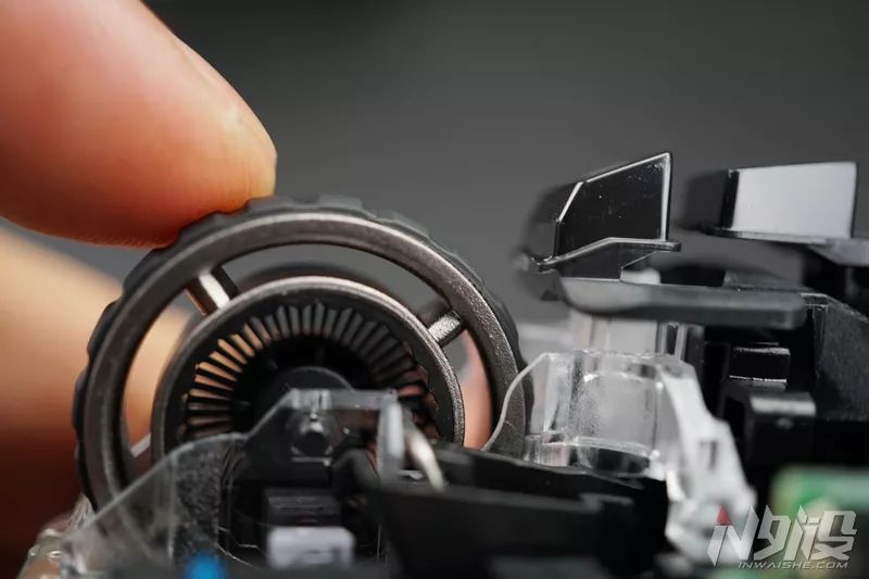 罗技G502 LIGHTSPEED无线游戏鼠标拆解分享