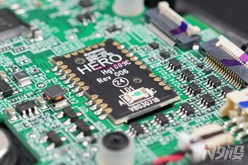 罗技G502 LIGHTSPEED无线游戏鼠标拆解分享