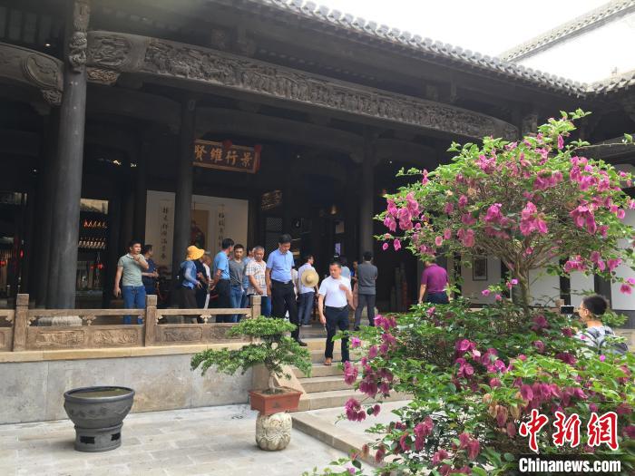 「沿着高速看中国（广东）」广东梅州“客都人家”让世界客家人寻觅到“家乡味道”