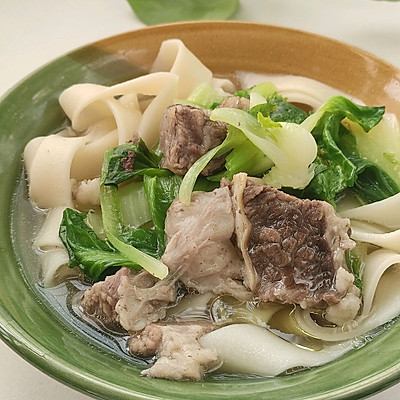 这样的#清香麻爽秒入魂#麻香咸鲜牛肉面你吃过吗？