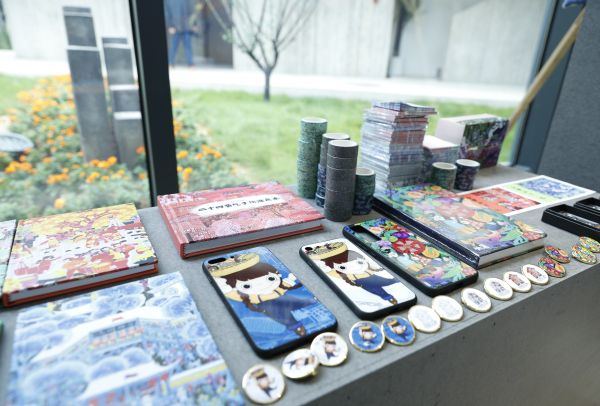 廉价手机壳让苹果设计师蒙羞？西媒：时代耻辱